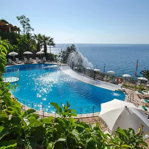 https://baia-taormina-98030.sicilyhotelsitaly.net